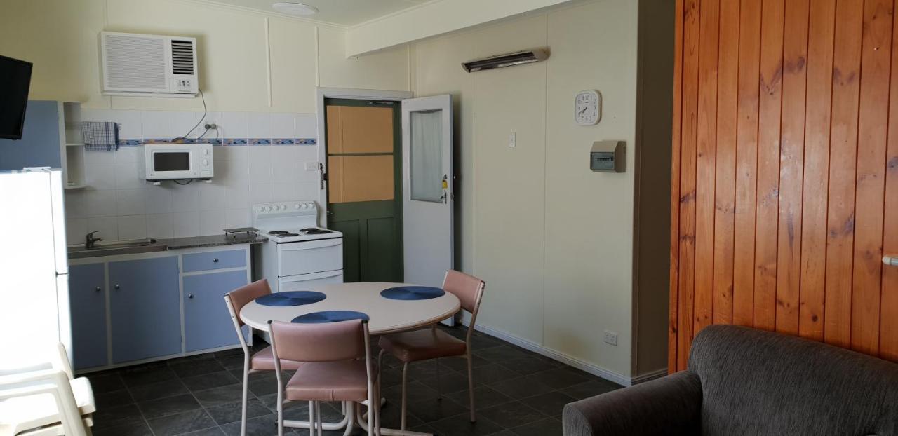 โมดราส อพาร์ตเมนต์ ทัมบี เบย์ Aparthotel Tumby Bay ภายนอก รูปภาพ
