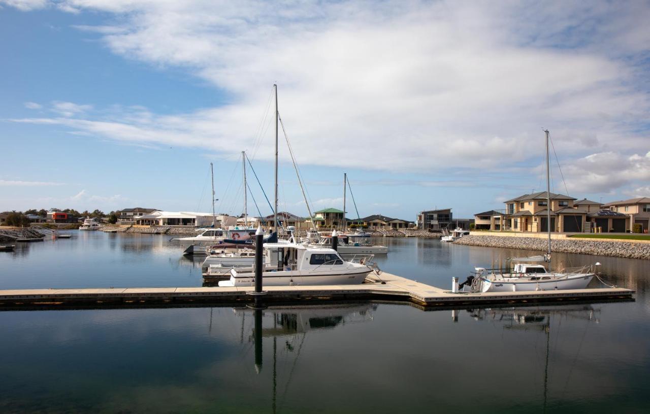 โมดราส อพาร์ตเมนต์ ทัมบี เบย์ Aparthotel Tumby Bay ภายนอก รูปภาพ