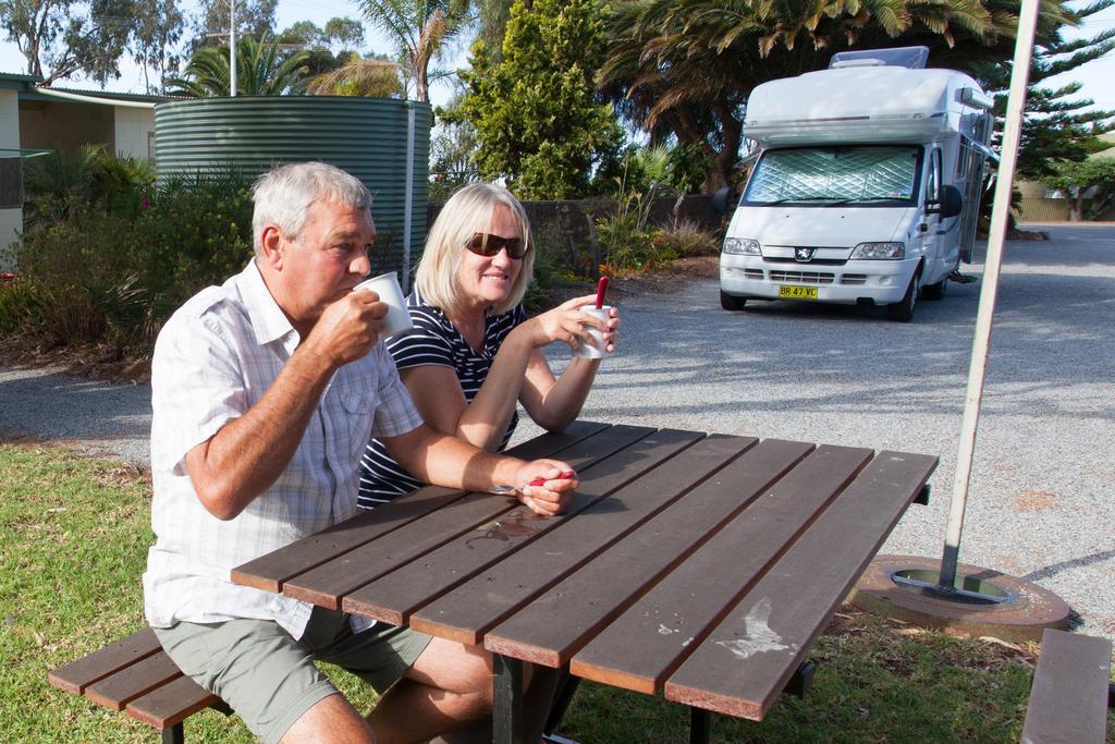 โมดราส อพาร์ตเมนต์ ทัมบี เบย์ Aparthotel Tumby Bay ภายนอก รูปภาพ