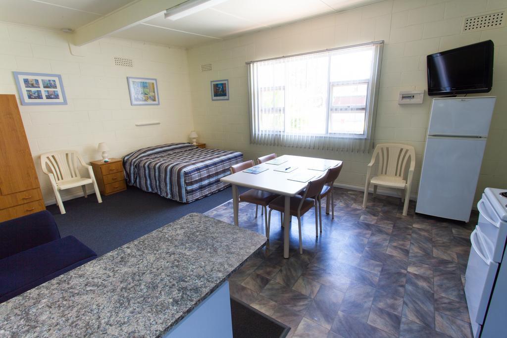 โมดราส อพาร์ตเมนต์ ทัมบี เบย์ Aparthotel Tumby Bay ภายนอก รูปภาพ