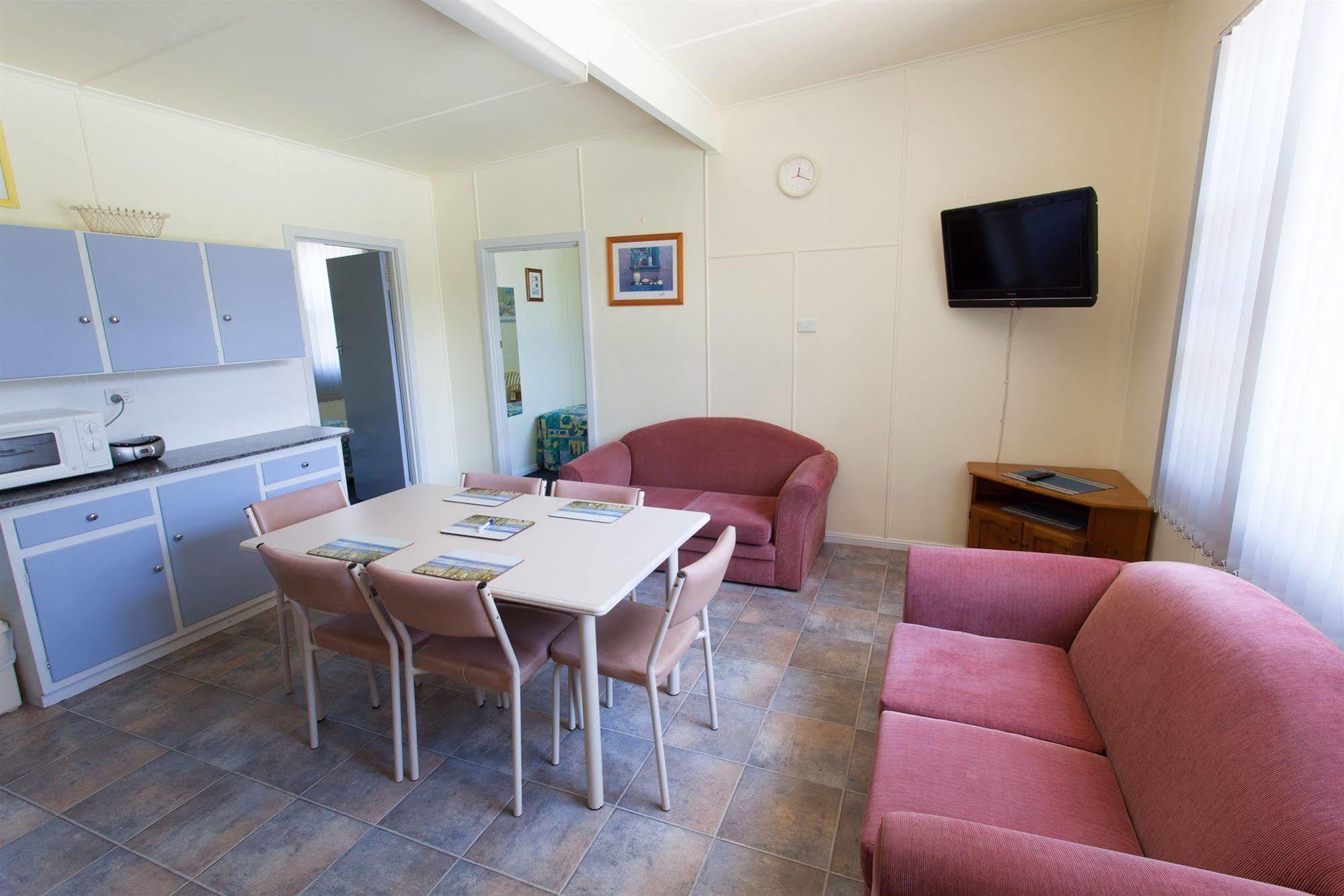 โมดราส อพาร์ตเมนต์ ทัมบี เบย์ Aparthotel Tumby Bay ภายนอก รูปภาพ