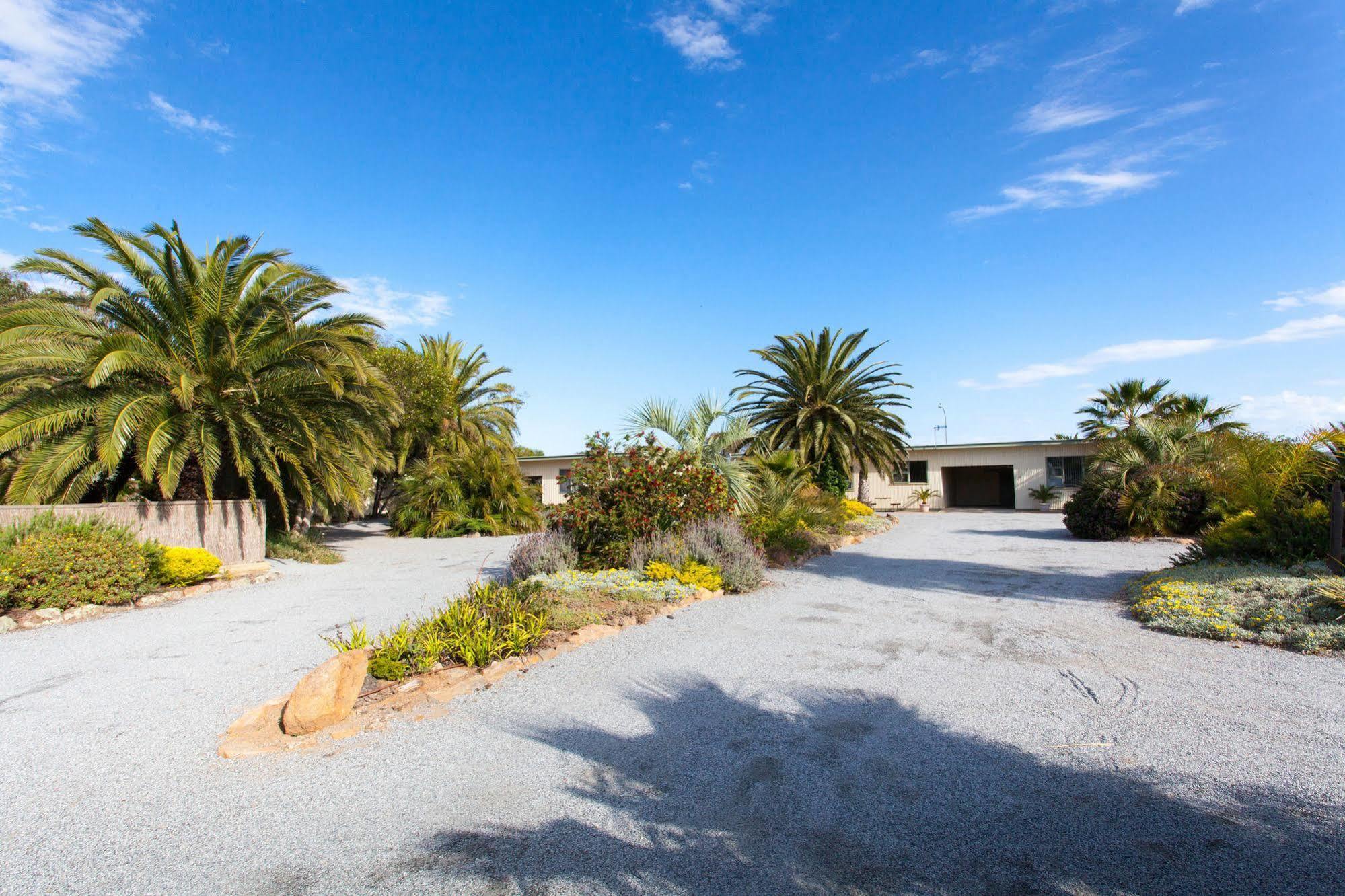 โมดราส อพาร์ตเมนต์ ทัมบี เบย์ Aparthotel Tumby Bay ภายนอก รูปภาพ