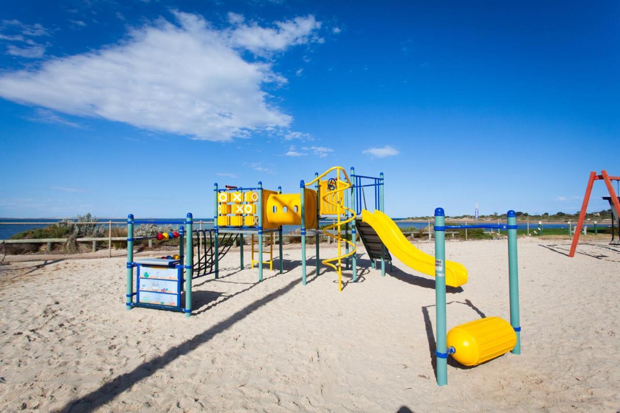 โมดราส อพาร์ตเมนต์ ทัมบี เบย์ Aparthotel Tumby Bay ภายนอก รูปภาพ